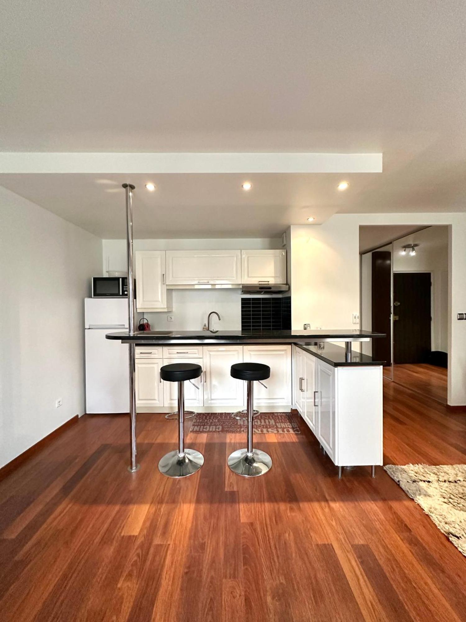 L'Athos - Appartement Equipe - Entre Paris Et Versailles - Haut Debit Garches Extérieur photo